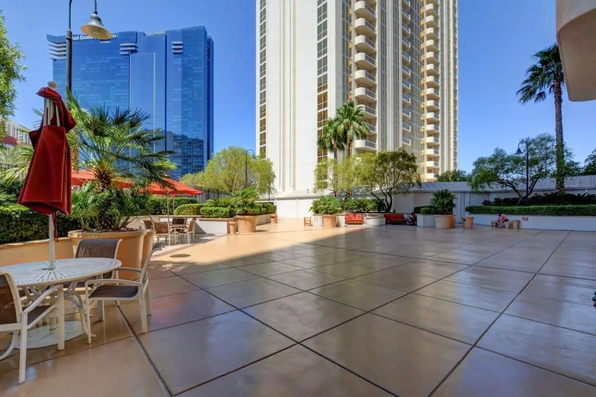 Mgm Signature-33-709 F1 Track & Strip View Balcony Las Vegas Holiday home