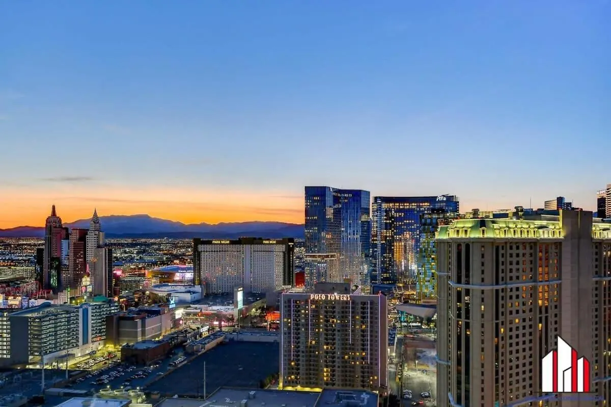 Holiday home Mgm Signature-33-709 F1 Track & Strip View Balcony Las Vegas United States
