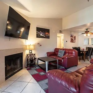 Rio-adjacent 2br Pool, Gym, Free Parking Apartment